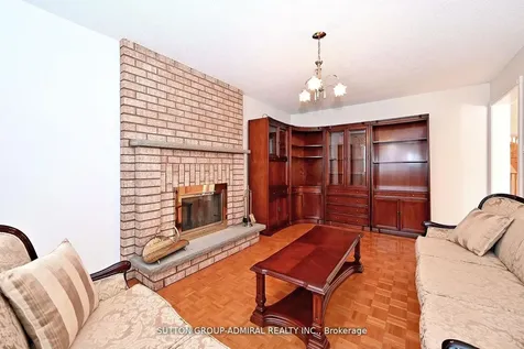 45 Royal Garden Boulevard Vaughan ON L4L 7C4