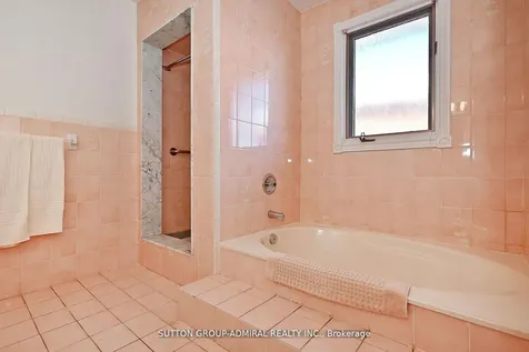 45 Royal Garden Boulevard Vaughan ON L4L 7C4