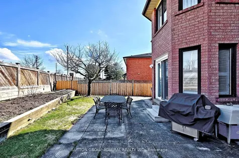 45 Royal Garden Boulevard Vaughan ON L4L 7C4