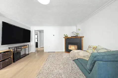 360 Ontario Street Newmarket ON L3Y 2K3