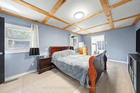 360 Ontario Street Newmarket ON L3Y 2K3