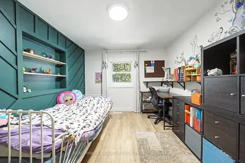 360 Ontario Street Newmarket ON L3Y 2K3