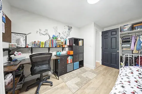 360 Ontario Street Newmarket ON L3Y 2K3