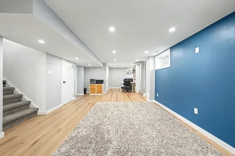 360 Ontario Street Newmarket ON L3Y 2K3