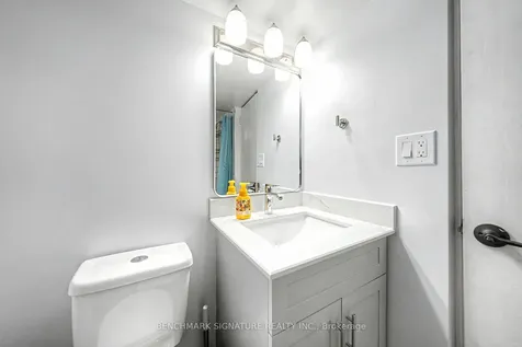360 Ontario Street Newmarket ON L3Y 2K3