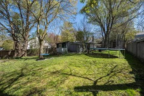 360 Ontario Street Newmarket ON L3Y 2K3