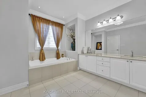 70 Bond Crescent Richmond Hill ON L4E 3K4