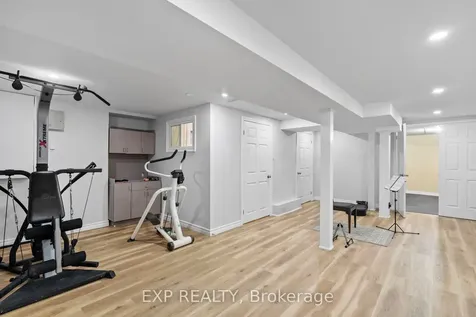 24 Juniper Crescent Markham ON L3R 3Z7