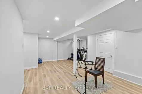 24 Juniper Crescent Markham ON L3R 3Z7