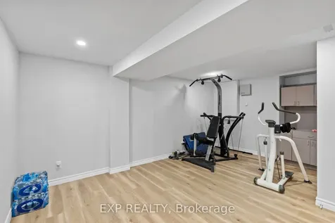 24 Juniper Crescent Markham ON L3R 3Z7