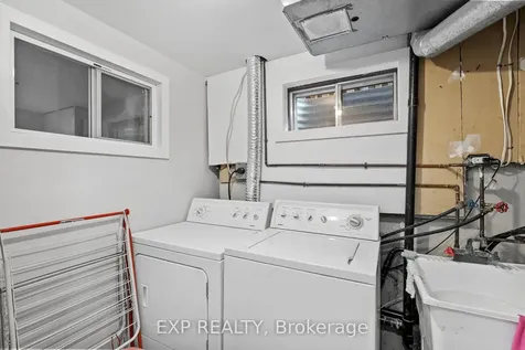 24 Juniper Crescent Markham ON L3R 3Z7