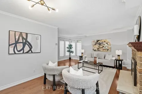 24 Juniper Crescent Markham ON L3R 3Z7