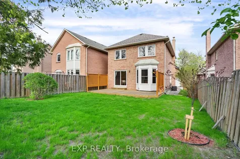 24 Juniper Crescent Markham ON L3R 3Z7