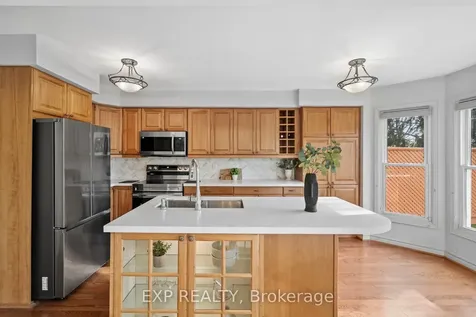 24 Juniper Crescent Markham ON L3R 3Z7