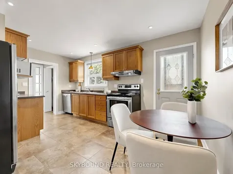 22 Friar Tuck Road Markham ON L3P 1L9