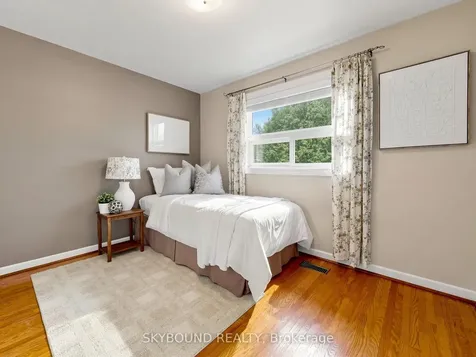 22 Friar Tuck Road Markham ON L3P 1L9