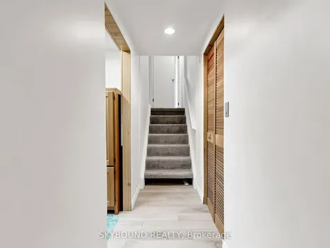 22 Friar Tuck Road Markham ON L3P 1L9