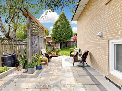 22 Friar Tuck Road Markham ON L3P 1L9