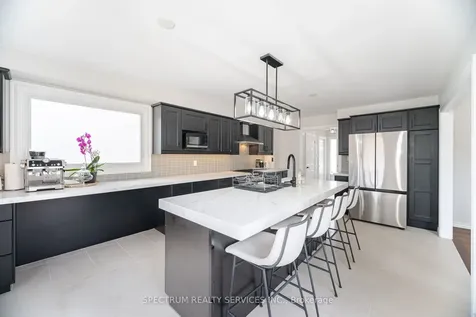 52 French Crescent East Gwillimbury ON L9N 1J9