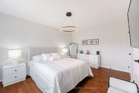 52 French Crescent East Gwillimbury ON L9N 1J9