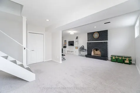 52 French Crescent East Gwillimbury ON L9N 1J9