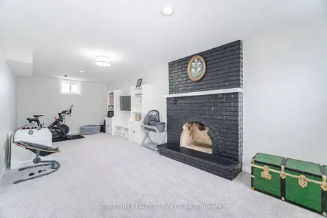 52 French Crescent East Gwillimbury ON L9N 1J9
