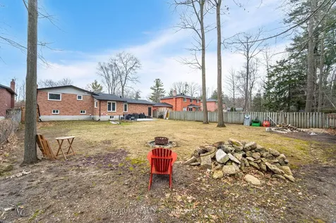 52 French Crescent East Gwillimbury ON L9N 1J9