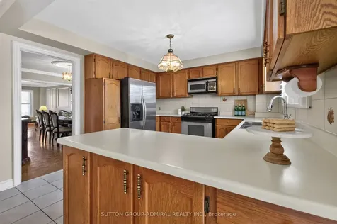 33 Triton Avenue Vaughan ON L4L 6S4