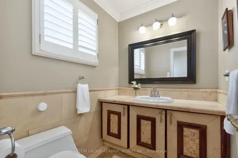 33 Triton Avenue Vaughan ON L4L 6S4