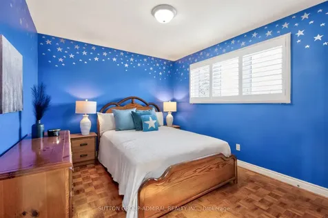 33 Triton Avenue Vaughan ON L4L 6S4