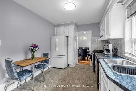 7 Rockport Crescent Richmond Hill ON L4C 2L5