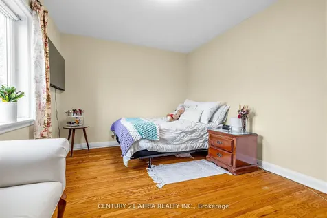 7 Rockport Crescent Richmond Hill ON L4C 2L5