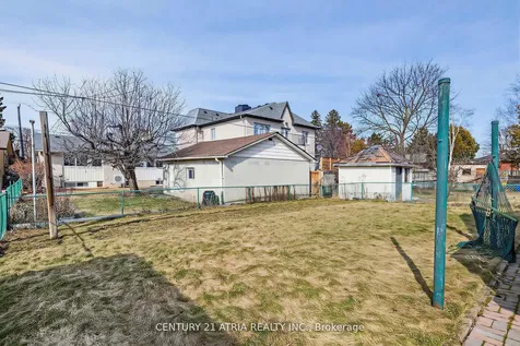 7 Rockport Crescent Richmond Hill ON L4C 2L5