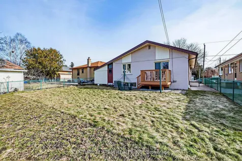 7 Rockport Crescent Richmond Hill ON L4C 2L5