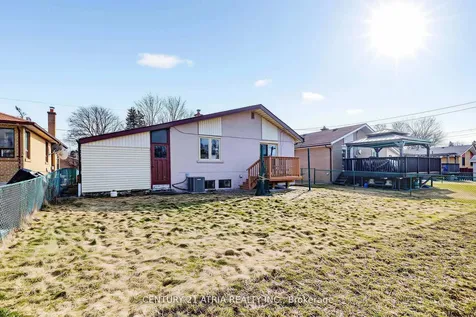 7 Rockport Crescent Richmond Hill ON L4C 2L5