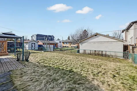 7 Rockport Crescent Richmond Hill ON L4C 2L5