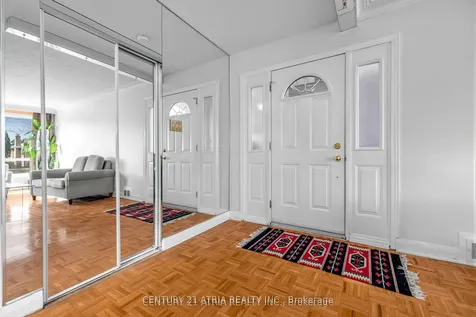 7 Rockport Crescent Richmond Hill ON L4C 2L5