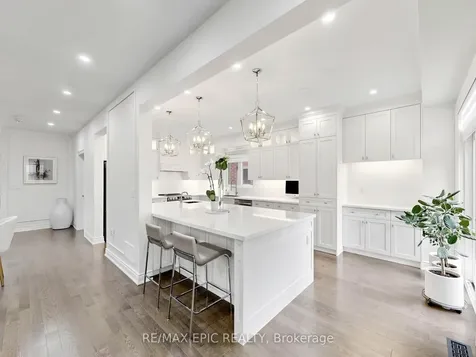 122 Scarlet Way Bradford West Gwillimbury ON L3Z 4J2