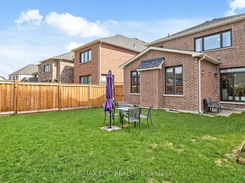 122 Scarlet Way Bradford West Gwillimbury ON L3Z 4J2