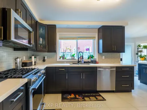 142 Savage Road Newmarket ON L3X 1R3