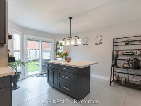 142 Savage Road Newmarket ON L3X 1R3
