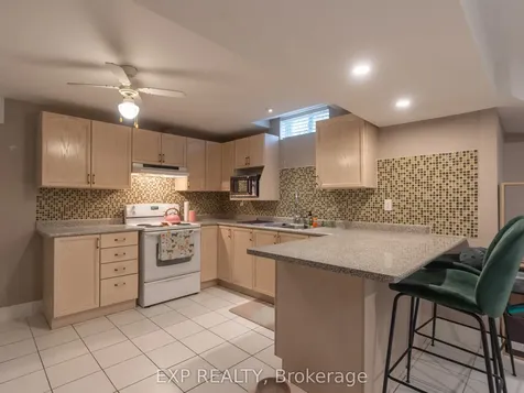 142 Savage Road Newmarket ON L3X 1R3