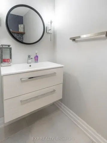 142 Savage Road Newmarket ON L3X 1R3