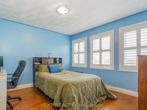 142 Savage Road Newmarket ON L3X 1R3