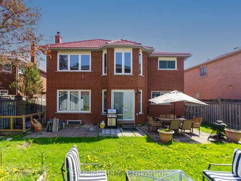 142 Savage Road Newmarket ON L3X 1R3