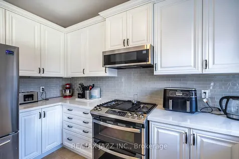 38 Pollock Avenue Brock ON L0K 1A0