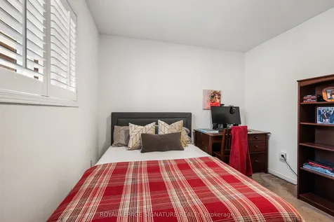 59 Edenbridge Drive Vaughan ON L4J 7V3