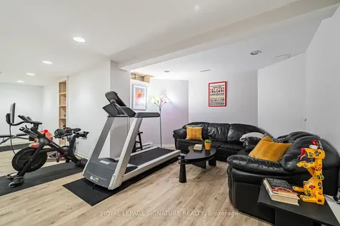 59 Edenbridge Drive Vaughan ON L4J 7V3