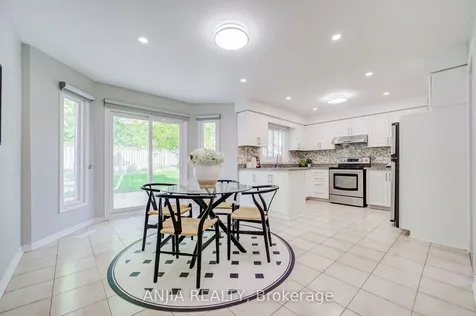 90 Olivewood Drive Markham ON L3S 3E2