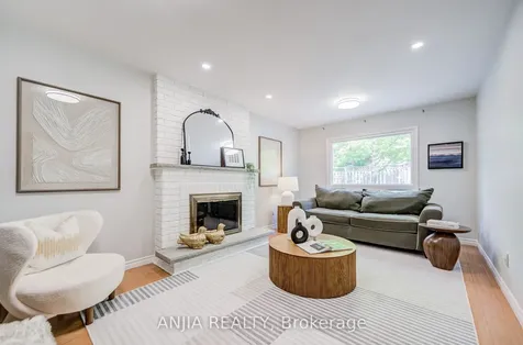 90 Olivewood Drive Markham ON L3S 3E2